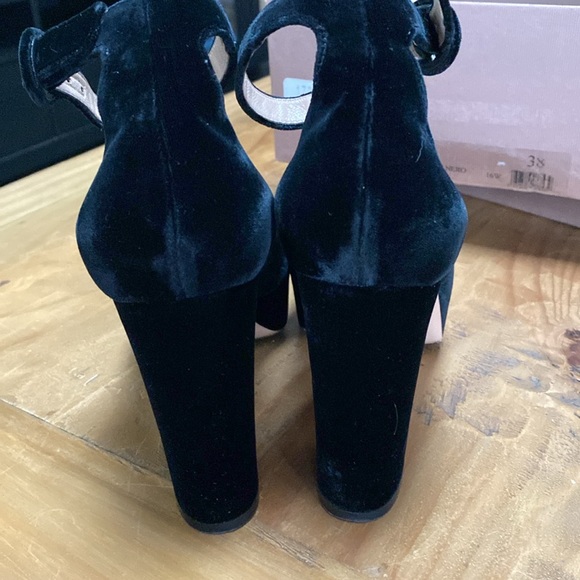 Gianvito Rossi Sherry Velvet Platforms - Picture 12 of 14